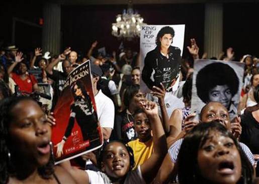 25/06/2011 - L'anniversaire de mort de Michael Jackson Mod_article4024969_1
