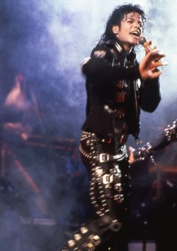 Michael Jackson, le plus grand chanteur de tous les temps selon NME.com Mod_article4111558_2